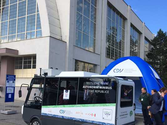 První autonomní minibus na konferenci Urban Mobility Days, Brno 20.-22.9.2022